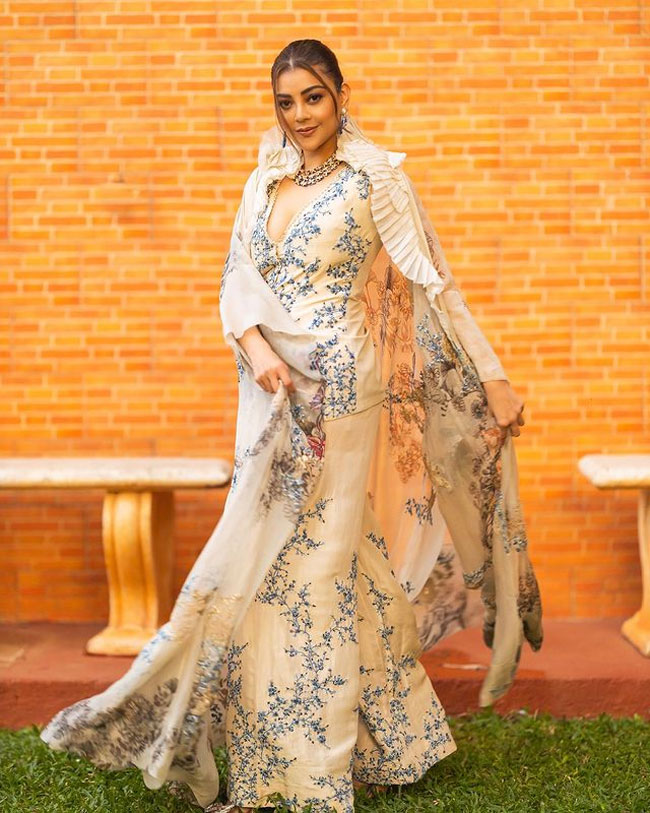 Staggering Looks of Kajal Agarwal In Black